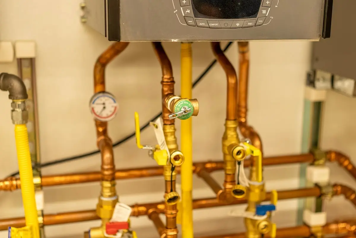 Licensed technician providing Sewer Cleanout for a homeowner in Wahneta